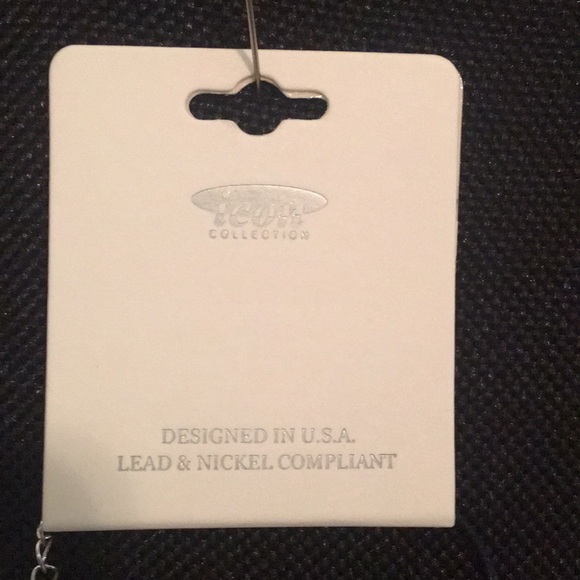 NEW. Coastal Black & Coral/Peach Necklace - Picture 5 of 6